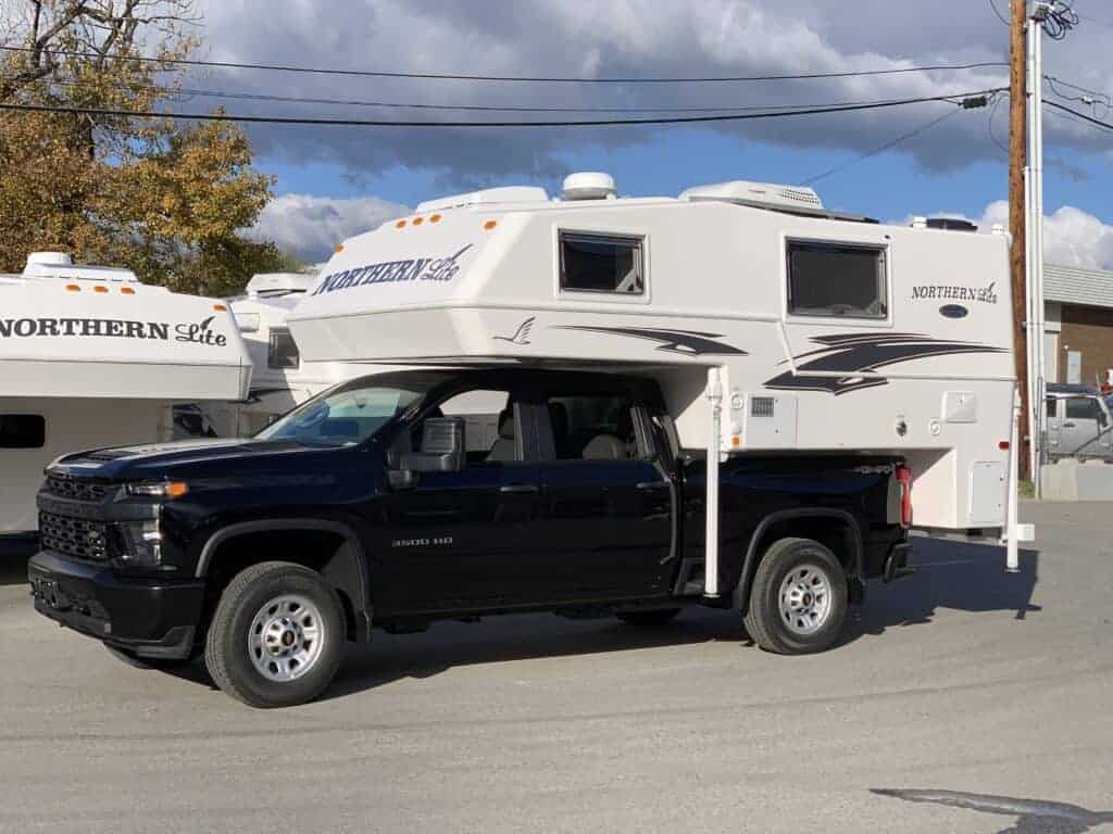 2020 Chevy 3500 with Northern Lite Truck Camper